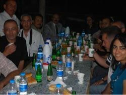 Kaymakamlk personeli Krkl iftine iftar ve veda yeme?Ÿi verdi